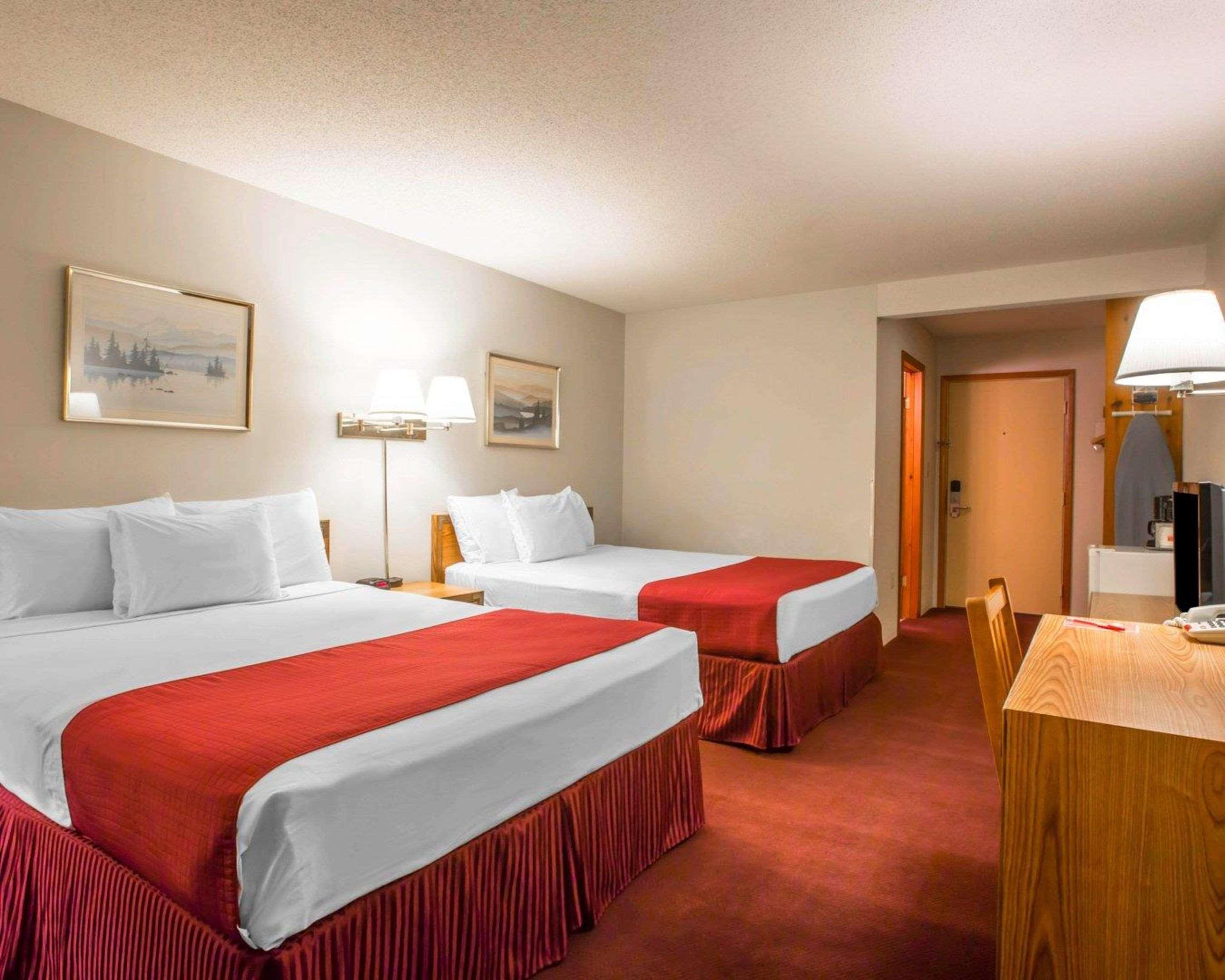 Rodeway Inn Лейк Плесид Екстериор снимка