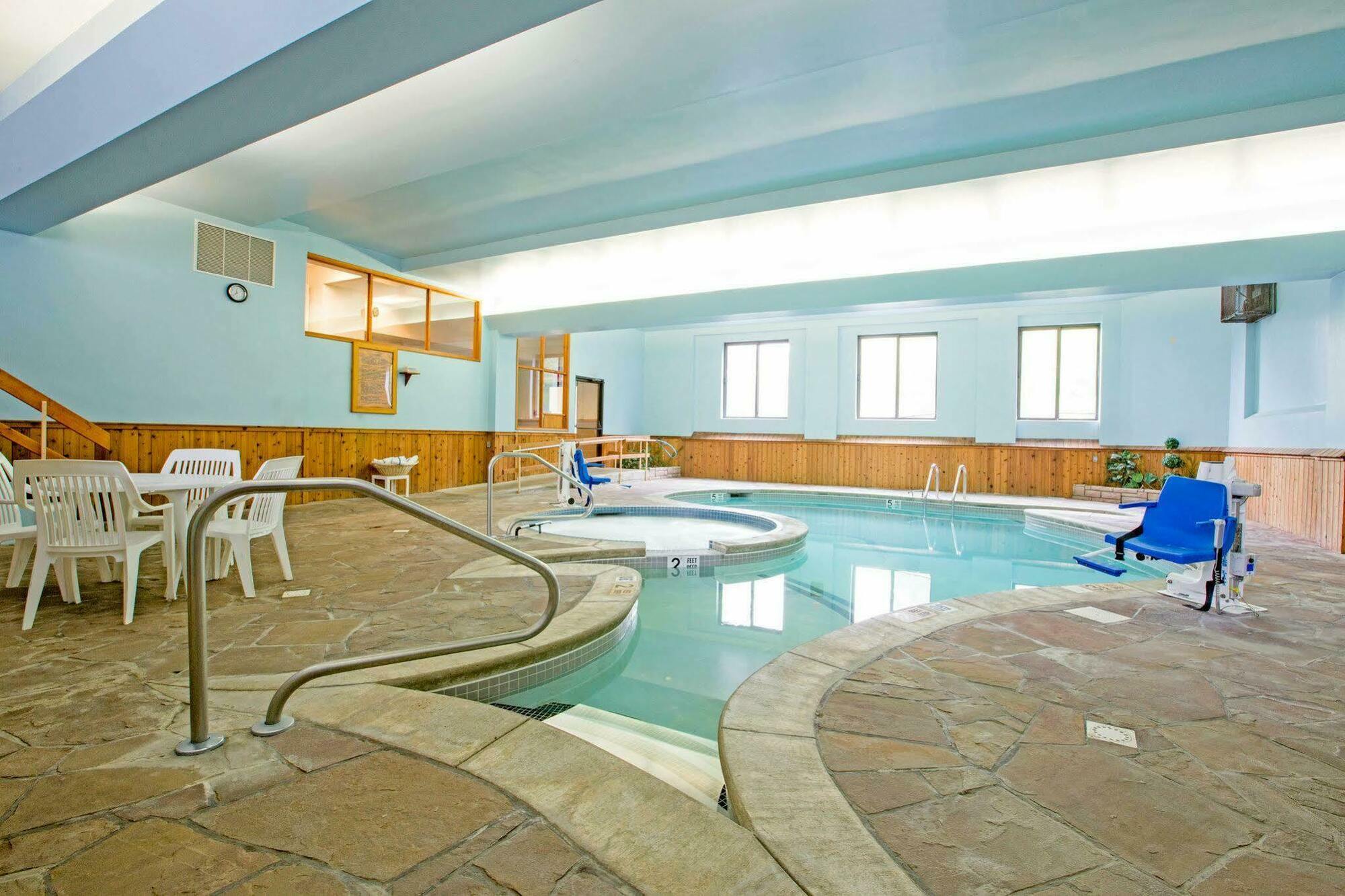 Rodeway Inn Лейк Плесид Екстериор снимка